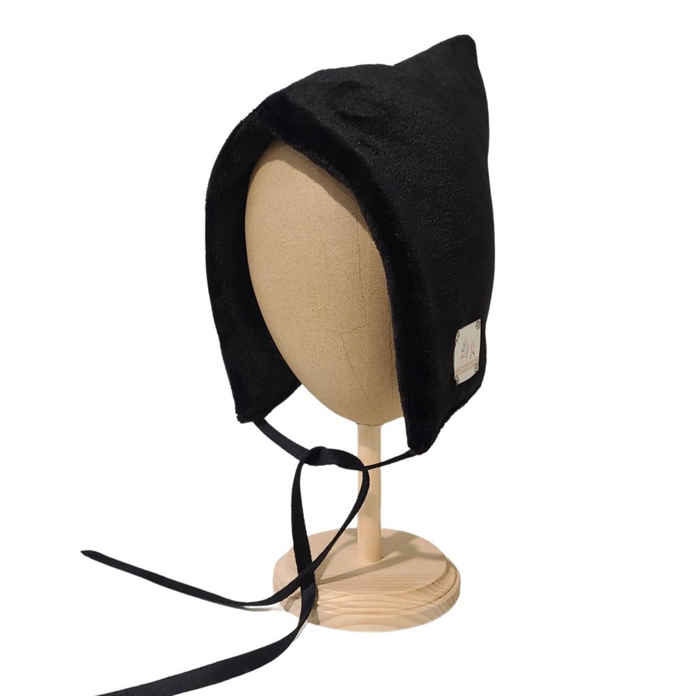 Amera Luxurious Faux Fur Pixie Bonnet with Velvet Ties